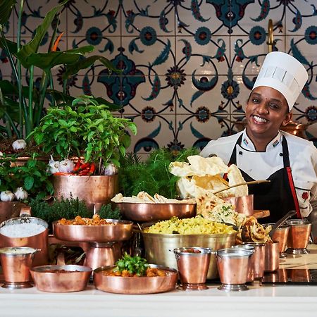 디 오이스터 박스 호텔 Umhlanga Rocks 외부 사진 Indian cuisine